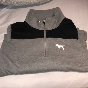VS half zip sweatshirt
